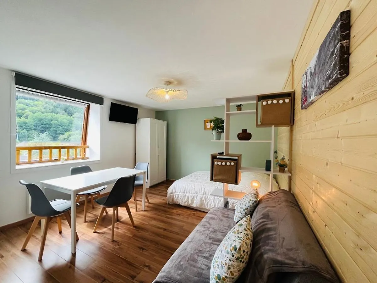 Studio Charmant Avec Parking Et Vue Montagne - Fr-1-608-251 Apartment Le Mont-Dore